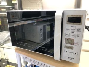 売約 フラット庫内電子レンジ 19年製 日立 Hmr Fs1 江戸川区のリサイクルショップはリユースリパブリックにお任せ 出張買取もお任せ