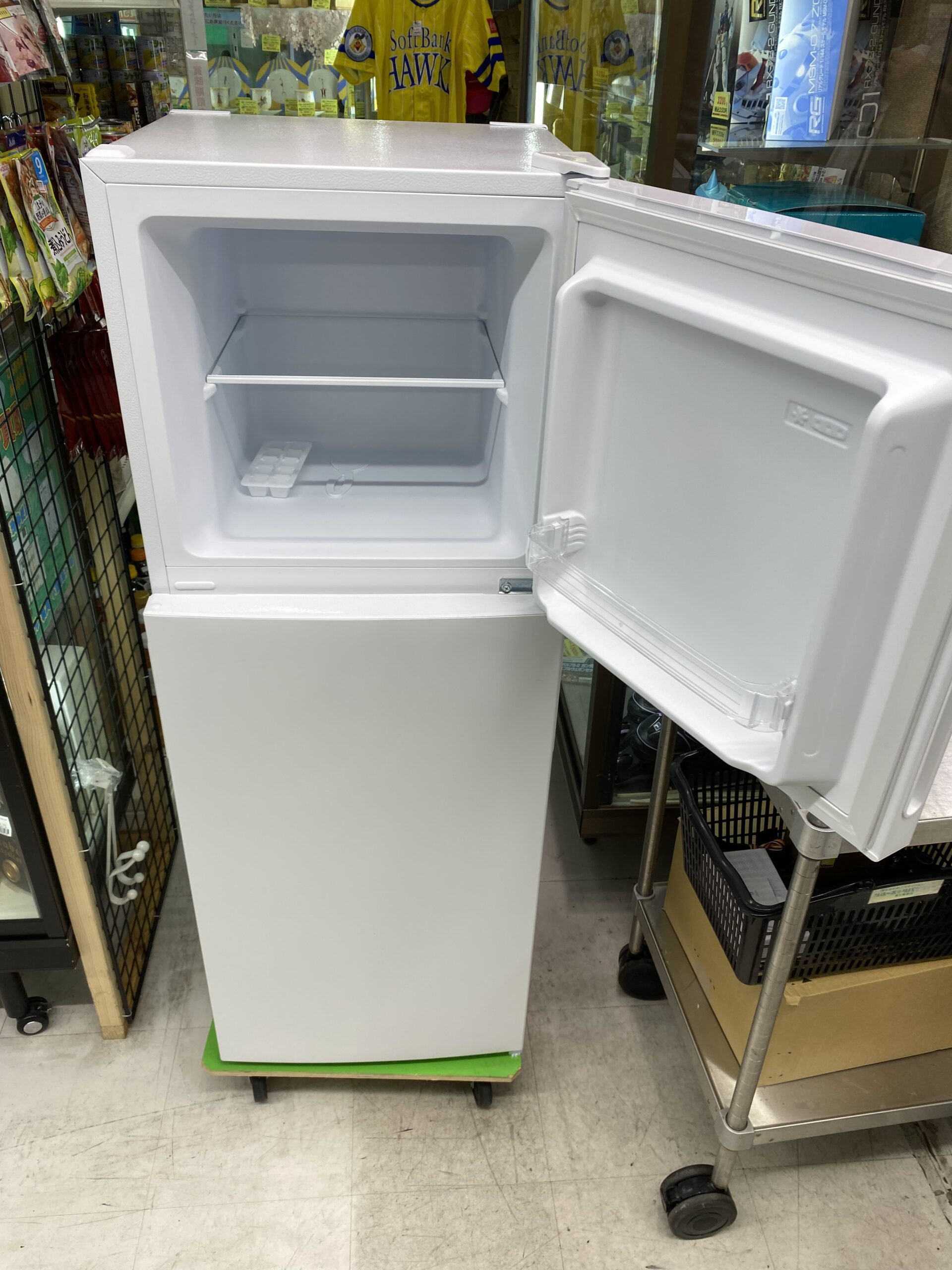 138L冷蔵庫 2025年製 マクスゼン 23,000円（25,300円税込）JR138MLD1